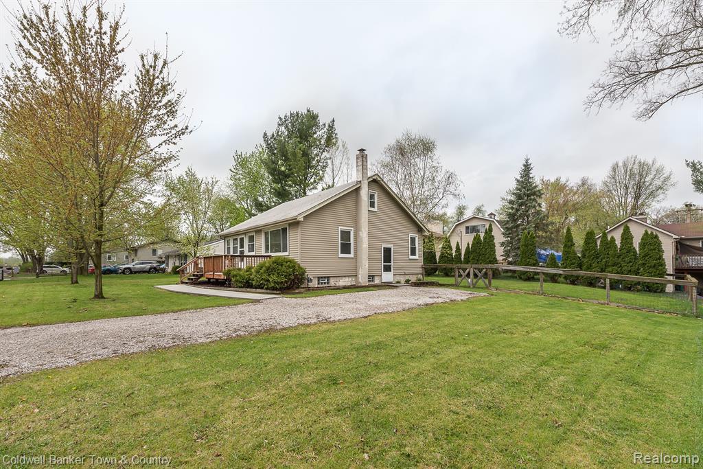 333 FAIRMOUNT Street, Whitmore Lake, MI 48189 — Photo 28