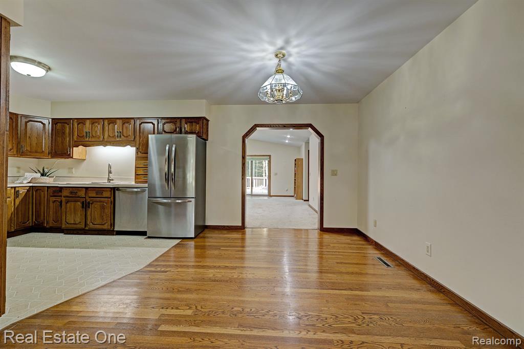 2225 LYNN Road, Sanford, MI 48657 — Photo 34
