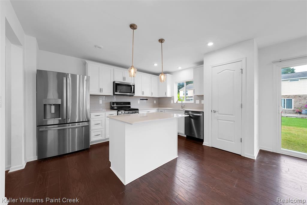 5225 Marie Lane, Sterling Heights, MI 48310 — Photo 12