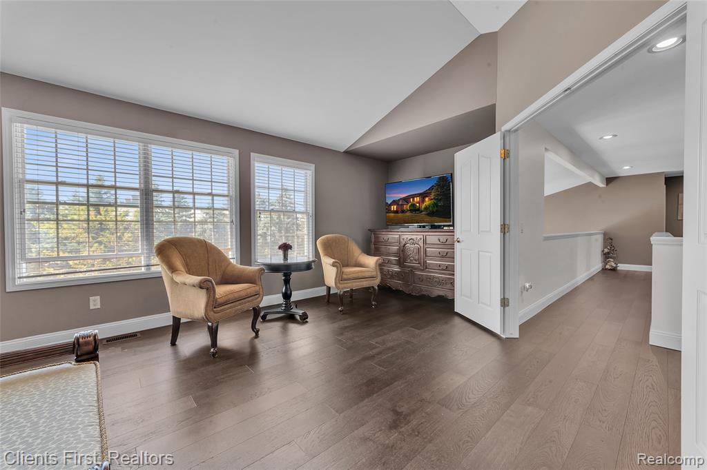 44497 White Pine Circle W, Northville, MI 48168 — Photo 35