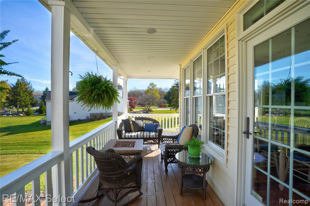 8211 Burleigh Road, Grand Blanc, MI 48439 — Photo 14