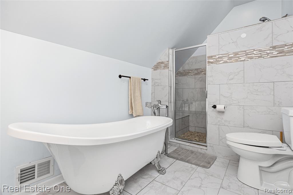 2275 Richwood Road, Auburn Hills, MI 48326 — Photo 37