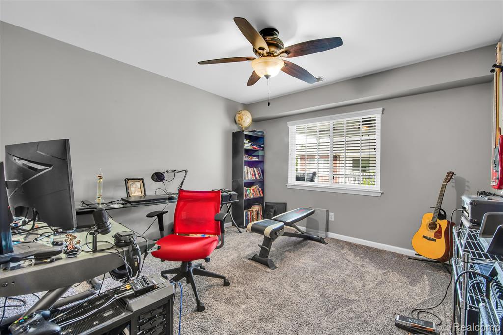 6933 Boulder Pointe Drive, Washington, MI — Photo 16