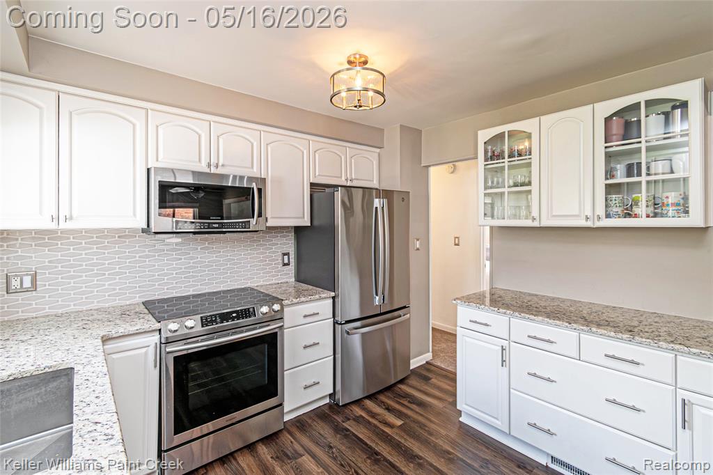 29652 Sherry Avenue, Madison Heights, MI 48071 — Photo 20