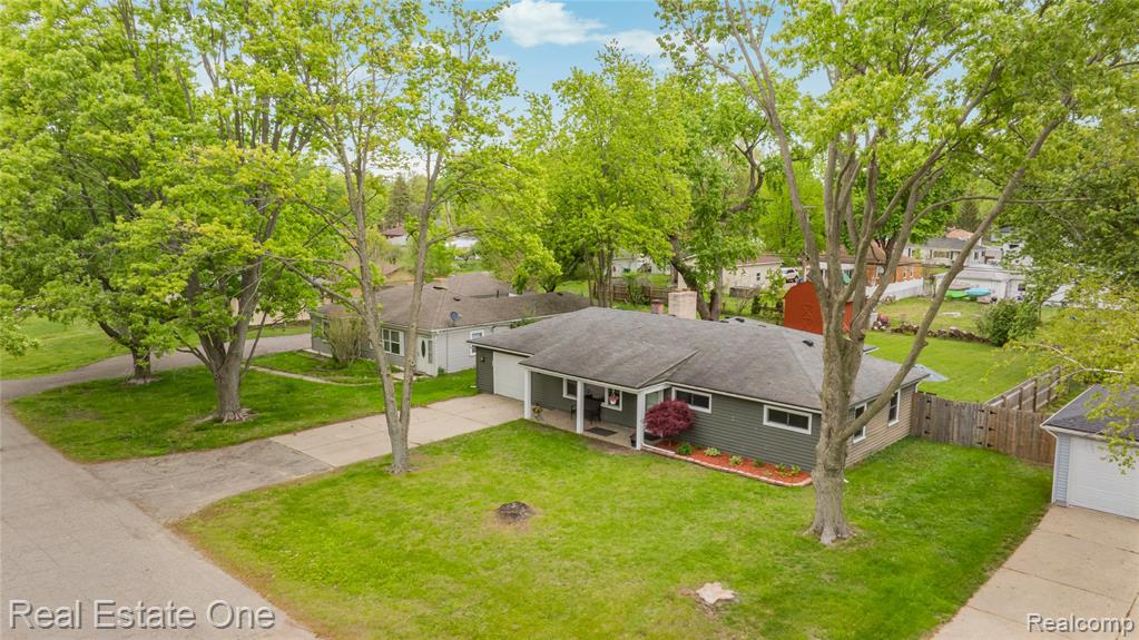 2262 Kohler Street, Waterford, MI 48329 — Photo 5