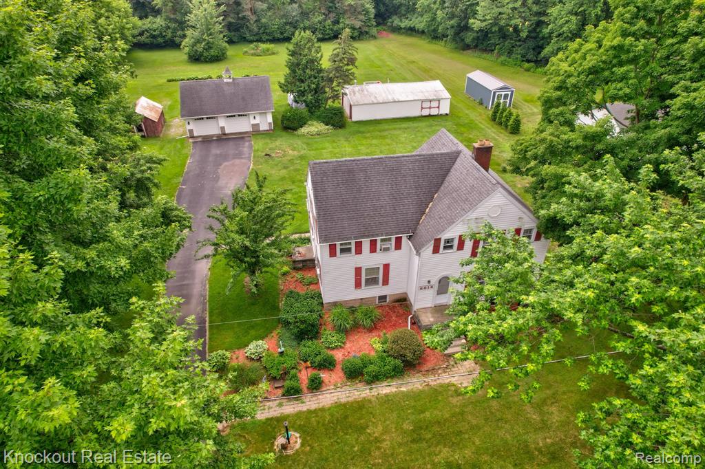 6814 Curtis Road, Bridgeport, MI 48722 — Photo 2