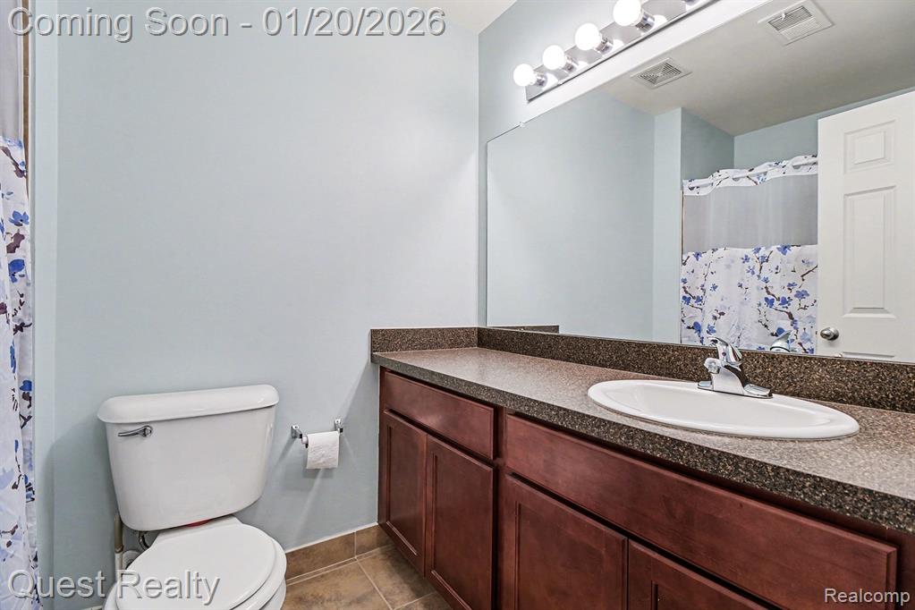 25998 Maritime Circle S, Harrison Township, MI — Photo 11
