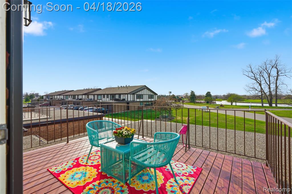 408 Country Club Drive, Saint Clair Shores, MI 48082 — Photo 9