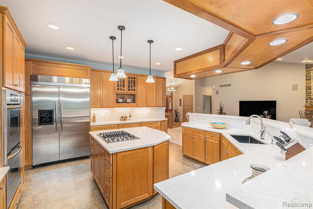 4301 Rolling Acres Drive, Hartland, MI 48353 — Photo 16