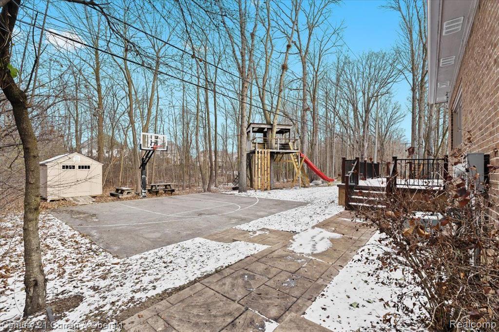 47033 ELMSMERE Drive, Northville, MI 48167 — Photo 38