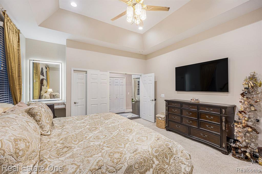 562 SPRINGVIEW Drive, Rochester, MI 48307 — Photo 20