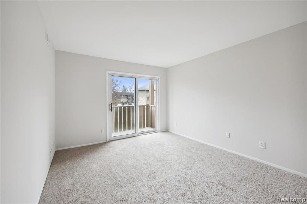 8719 Meadowbrook Drive, #5, Brighton, MI 48116 — Photo 15