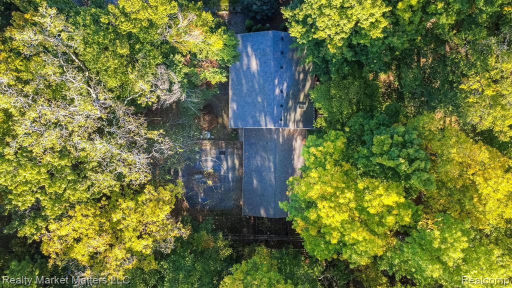 7505 Falling Leaf Court, Flushing, MI 48433 — Photo 40