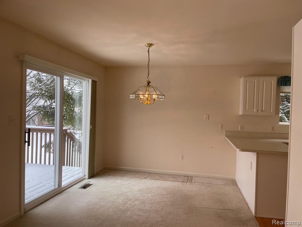10385 Tophill, Hartland, MI 48353 — Photo 12