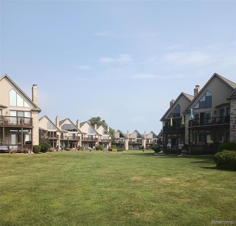 50703 Harbour View Drive N, New Baltimore, MI 48047 — Photo 27