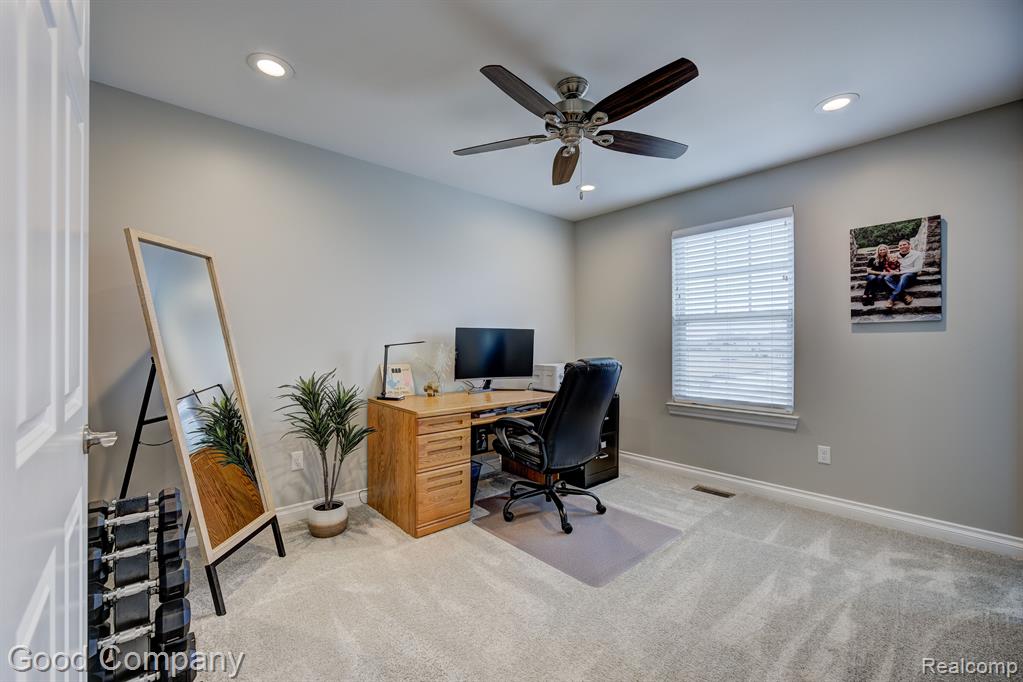 55575 HOGAN Drive, Macomb, MI 48042 — Photo 43