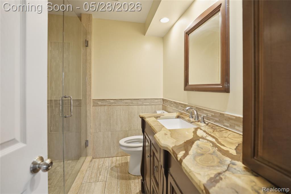 29108 Dover Avenue, Warren, MI 48088 — Photo 5