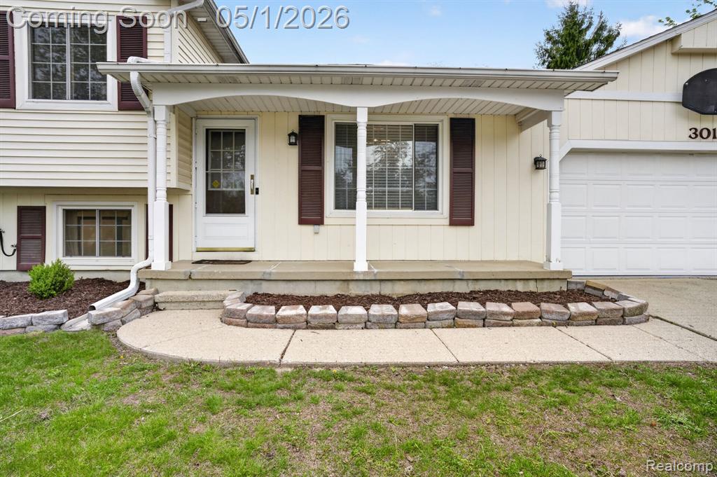 301 Lindenwood Drive, Linden, MI 48451 — Photo 3