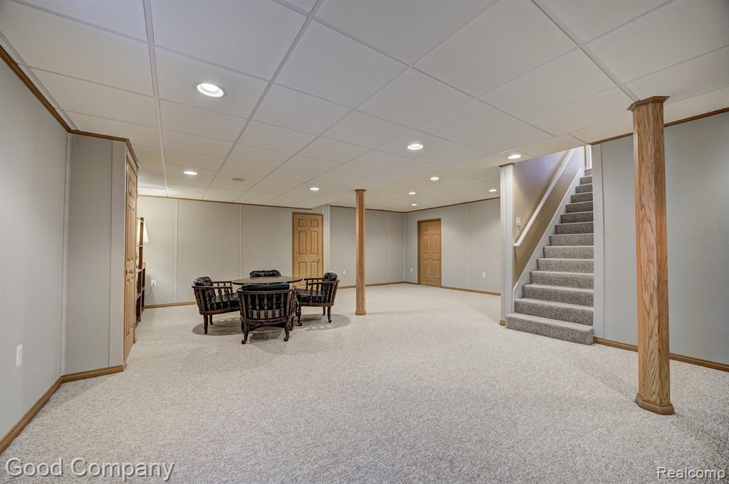 423 CEDAR Street, Wyandotte, MI 48192 — Photo 45