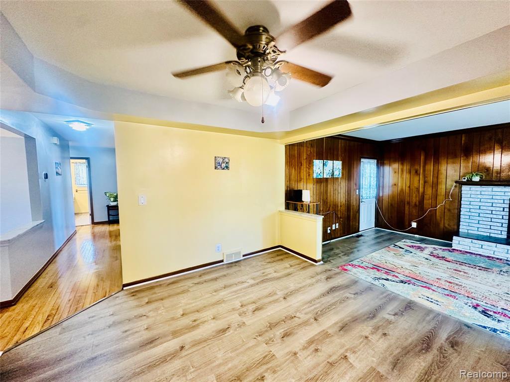 26321 Burg Road, Warren, MI 48089 — Photo 8