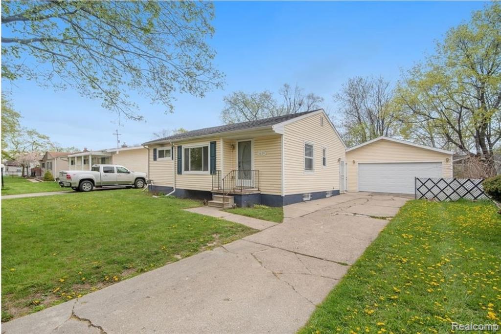 3624 Lynn Street, Flint, MI 48503