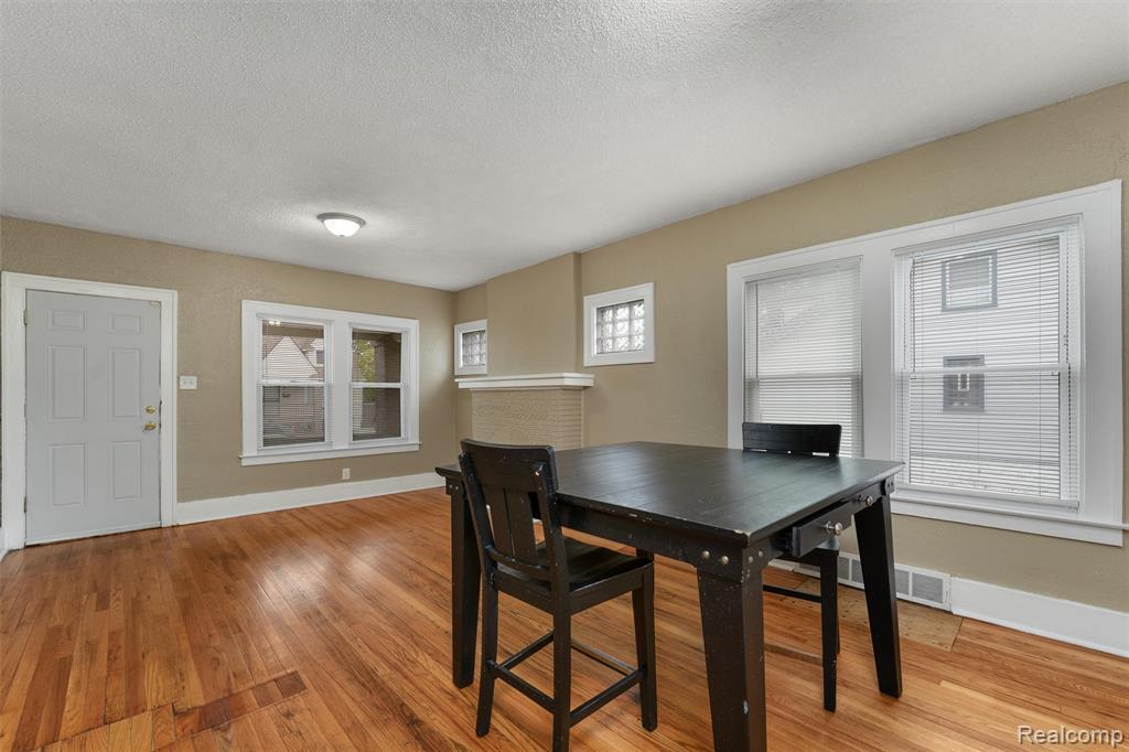 15853 Santa Rosa Drive, Detroit, MI 48238 — Photo 6
