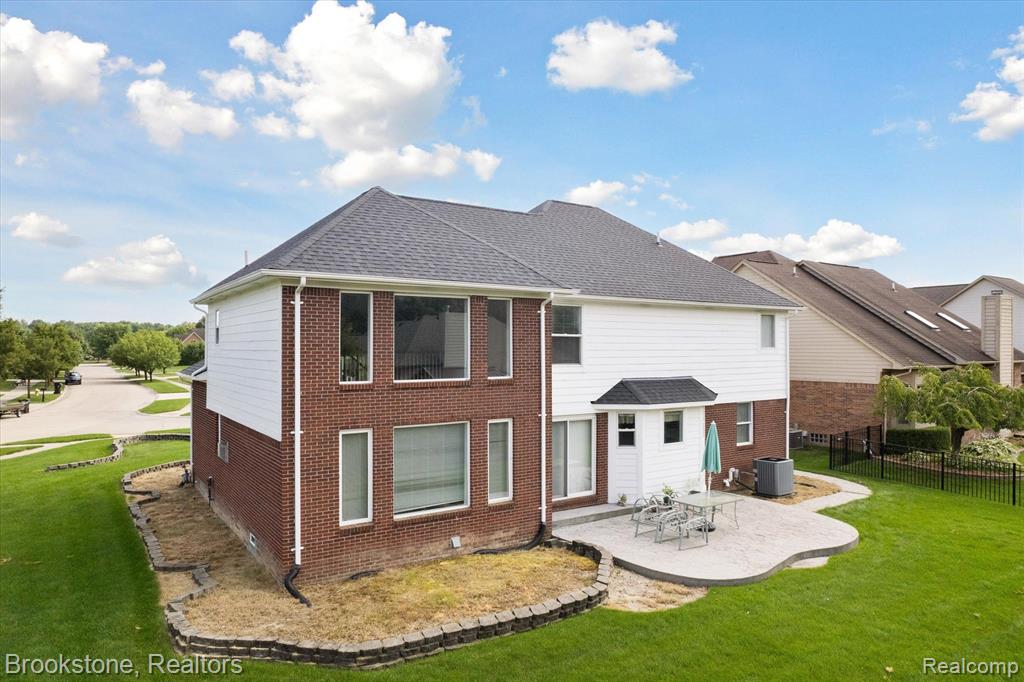53329 SHAWN Drive, Chesterfield, MI 48047 — Photo 53