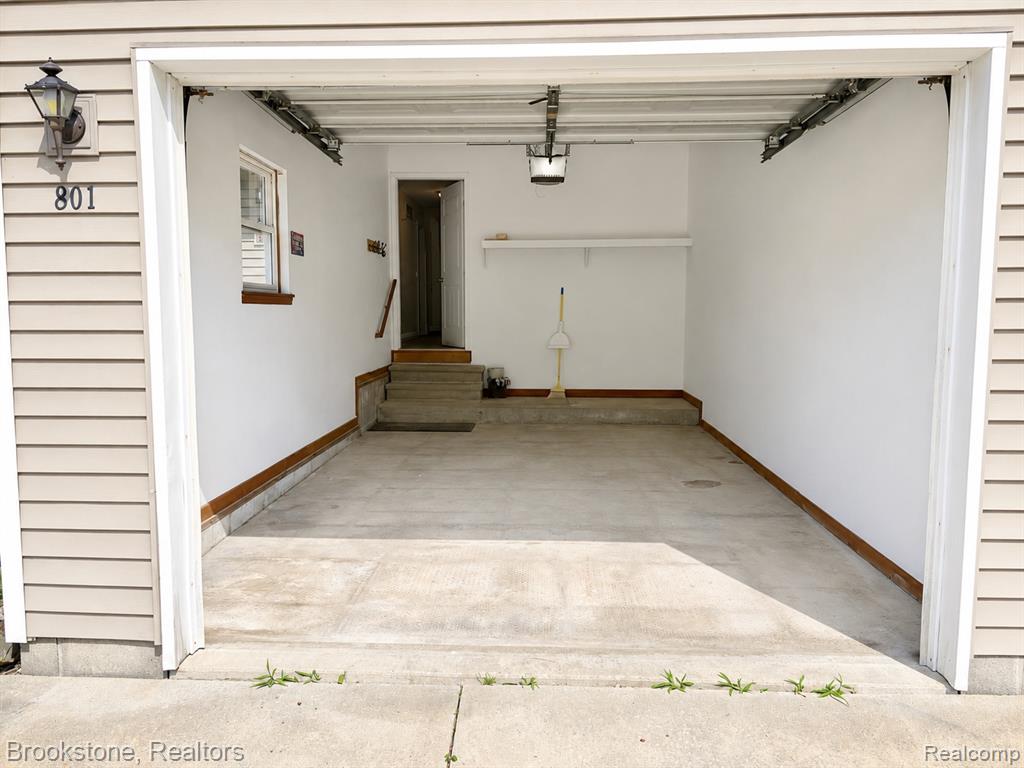 801 S 15TH Street, St. Clair, MI 48079 — Photo 9