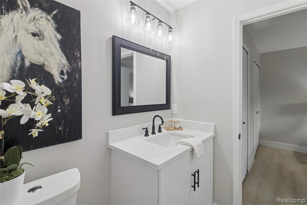 23643 N Rockledge, Novi, MI — Photo 17