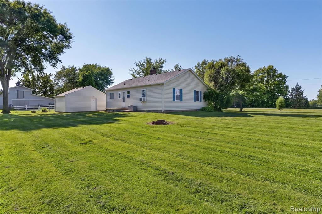 7077 Frances Road, Flushing, MI 48433 — Photo 40