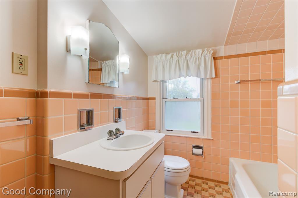 4008 PARKVIEW Drive, Royal Oak, MI 48073 — Photo 37