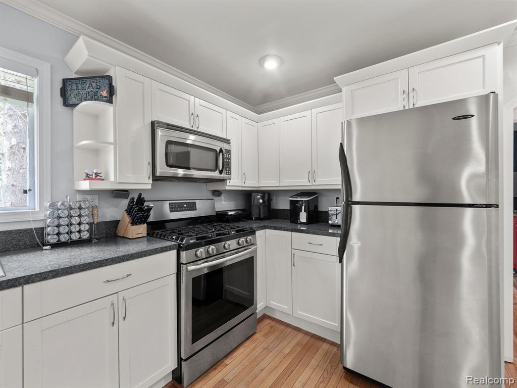 47210 CONDOR Avenue, Shelby Twp, MI 48317 — Photo 9