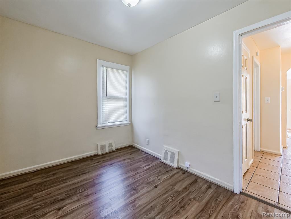 19365 Fenmore Street, Detroit, MI 48235 — Photo 9