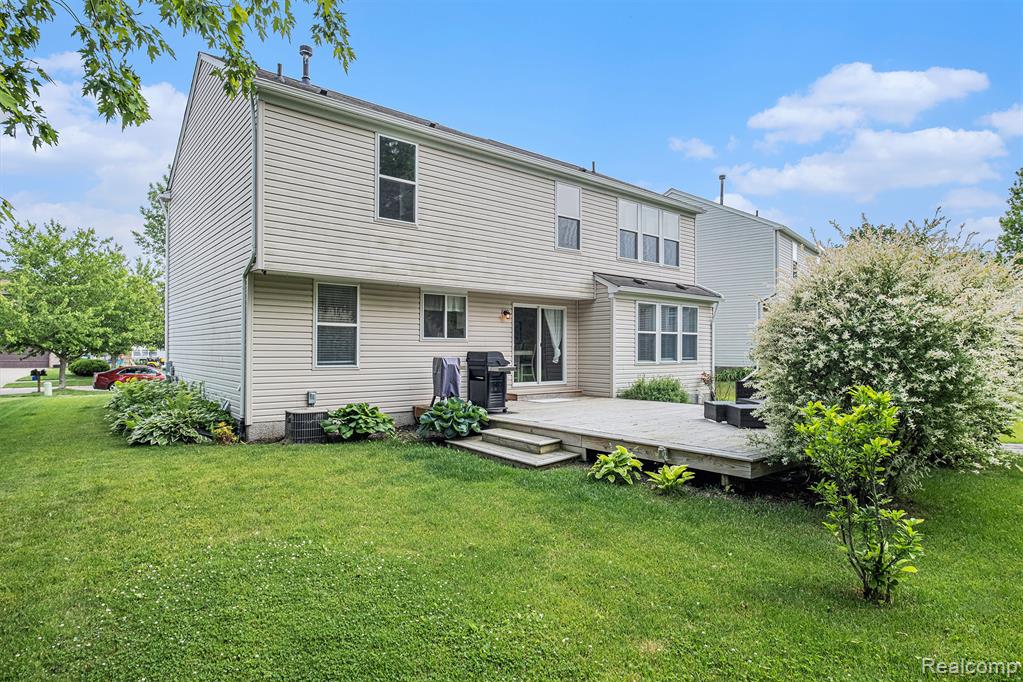 894 Canyon Creek Drive, Holly, MI 48442 — Photo 26