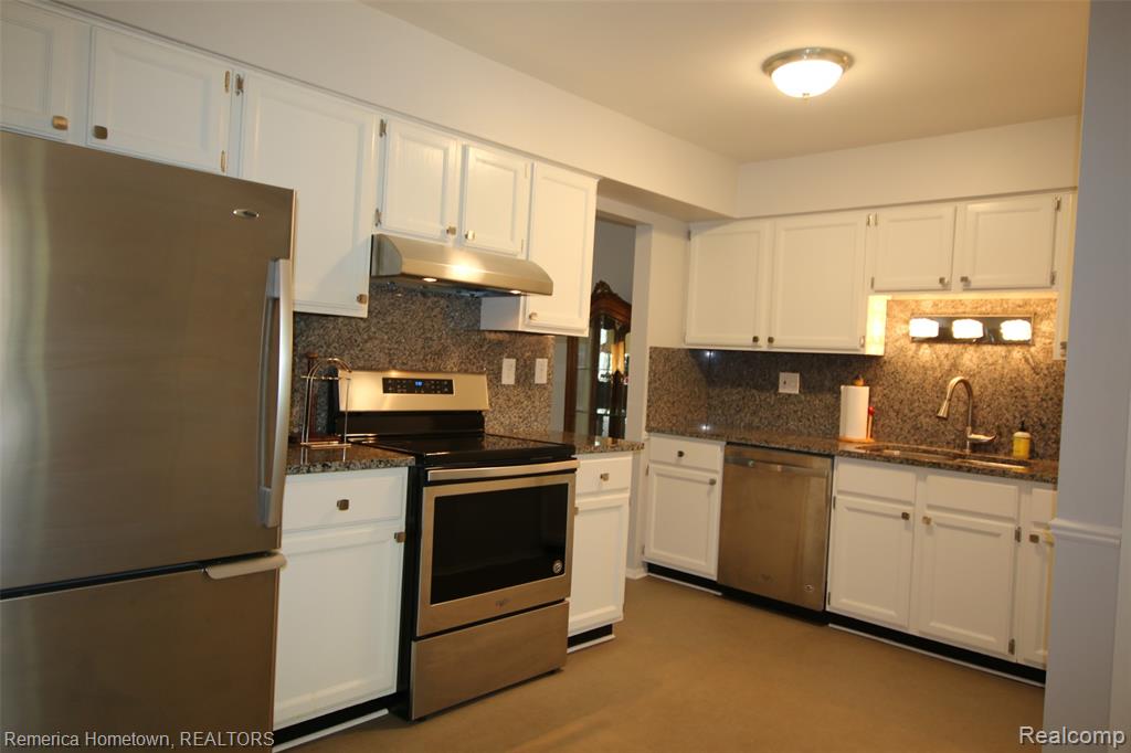 44703 ERIN Drive, Plymouth, MI 48170 — Photo 5