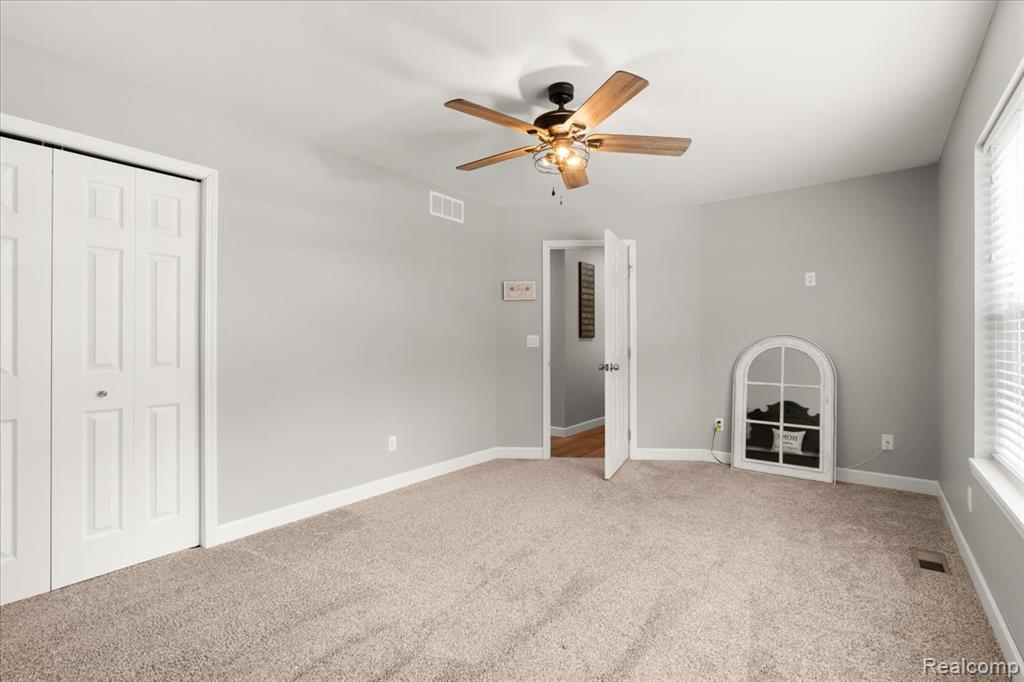 2230 Briar Ridge, Wolverine Lake, MI 48390 — Photo 18