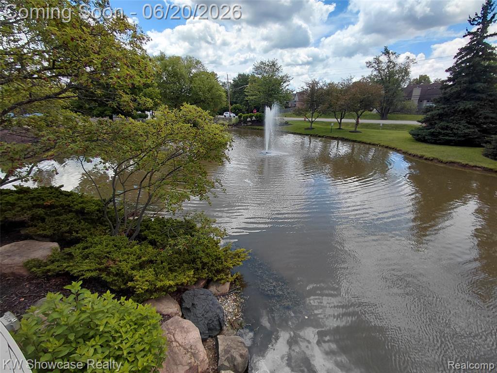 7368 Meadowridge Drive, West Bloomfield, MI — Photo 3