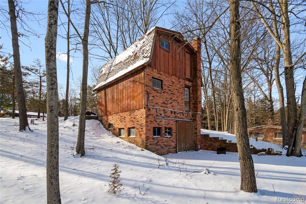 12155 Spencer Road, Milford, MI 48380 — Photo 22