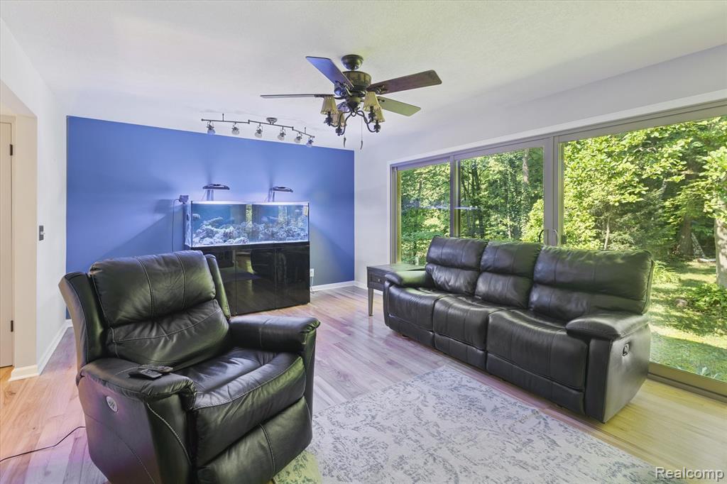 4224 Country Road, Otter Lake, MI 48464 — Photo 6