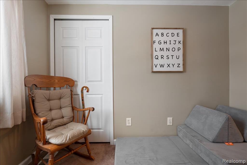 477 Barchester Street, Westland, MI 48186 — Photo 10