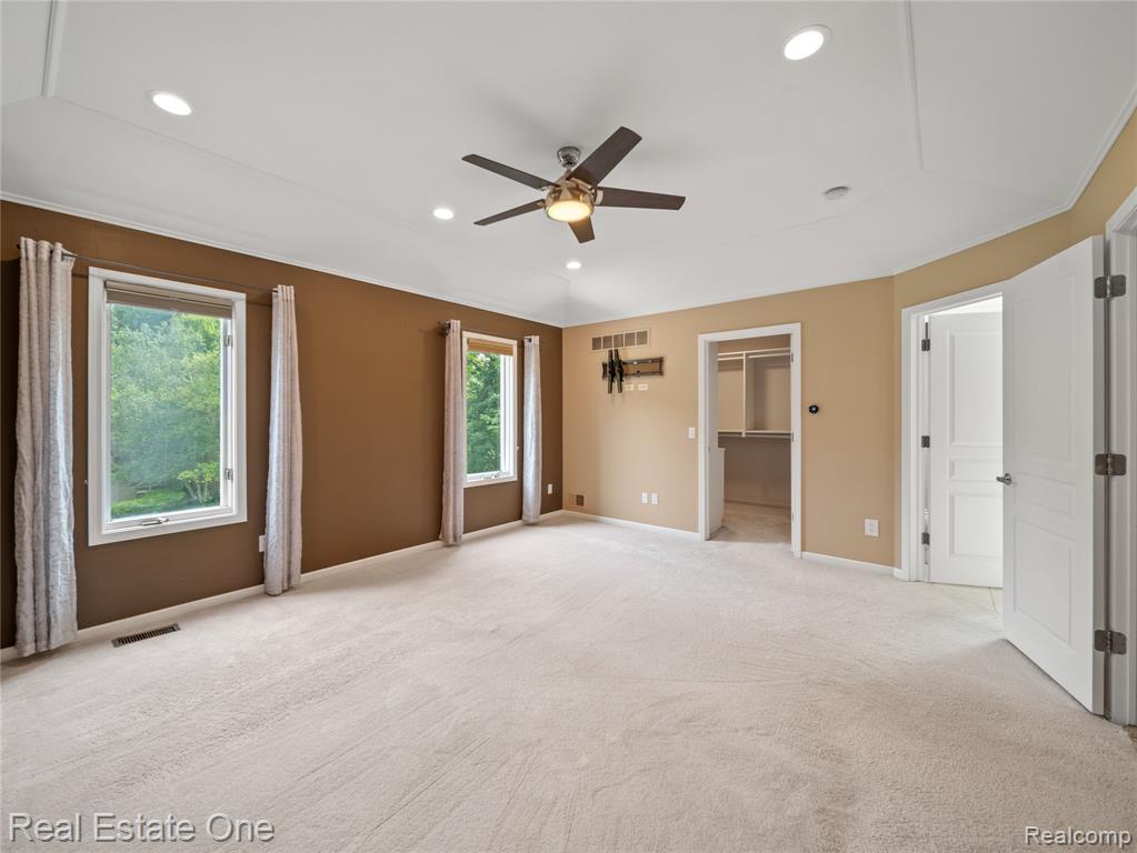 5471 Parkside Drive, Brighton, MI 48114 — Photo 24