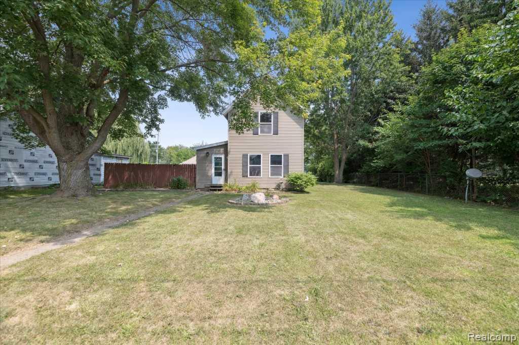 405 Huron Street, Owosso, MI 48867 — Photo 32