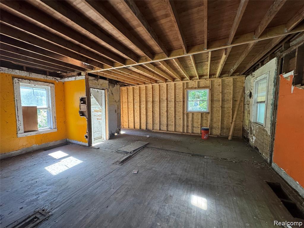 20860 Ridgemont Road, Harper Woods, MI 48225 — Photo 8