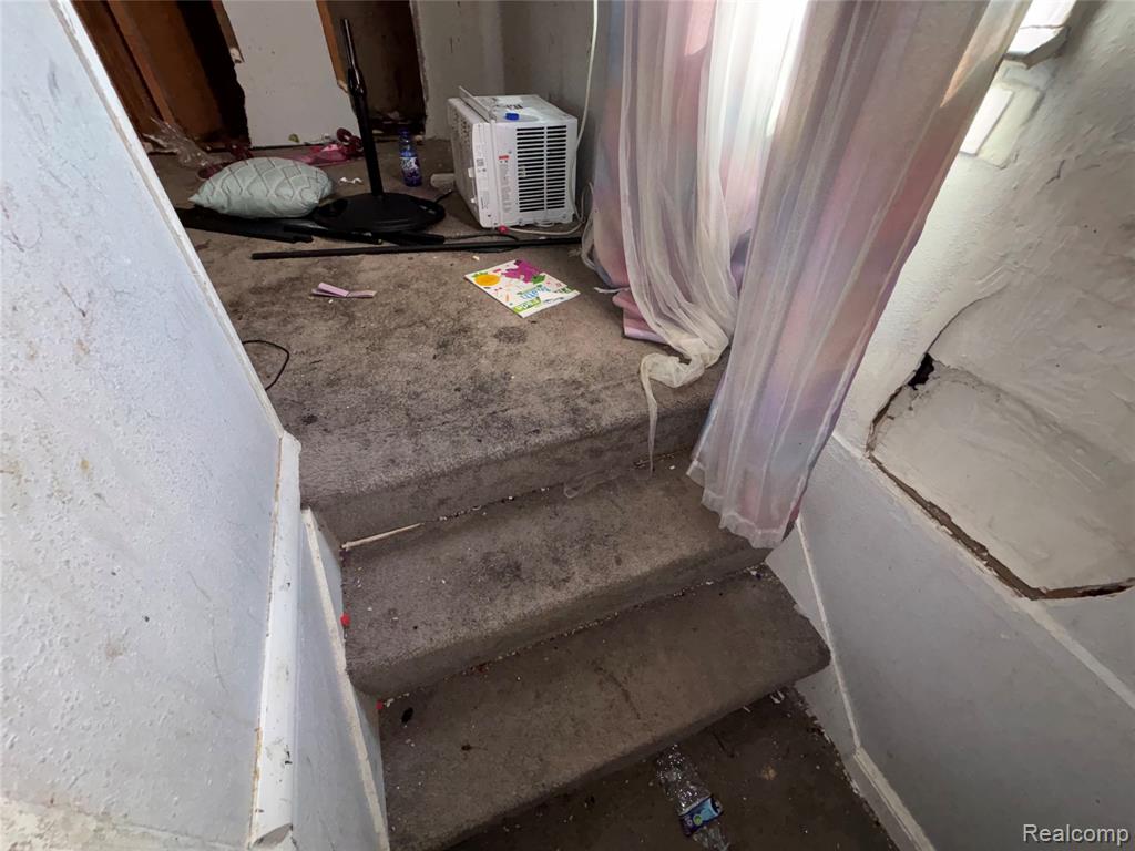 7647 Greenview Avenue, Detroit, MI 48228 — Photo 27