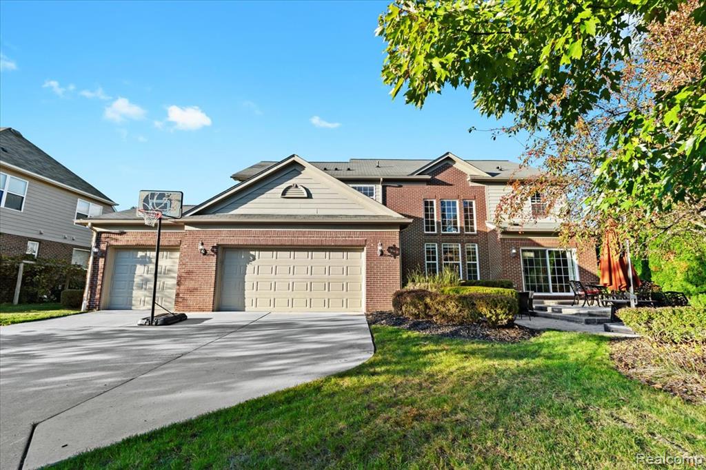 49499 Great Falls Road, Canton, MI 48188 — Photo 38