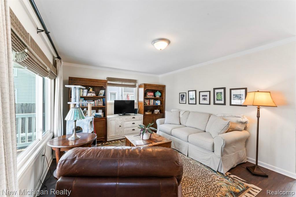 906 MAIN Street, Fenton, MI 48430 — Photo 22