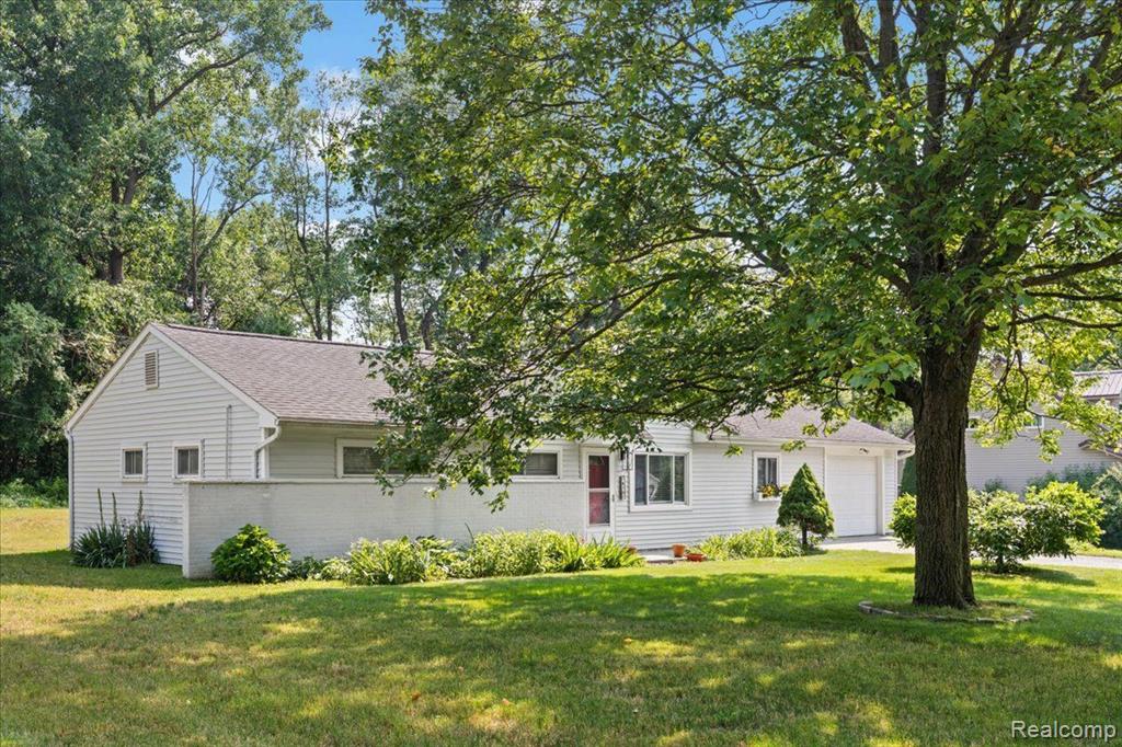 6161 ASCENSION Street, Clarkston, MI 48348 — Photo 26