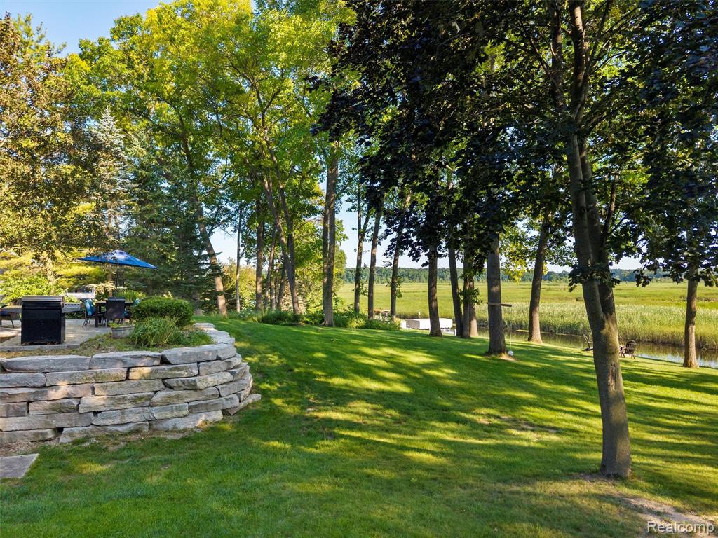 11285 Katrine Drive, Fenton, MI 48430 — Photo 57