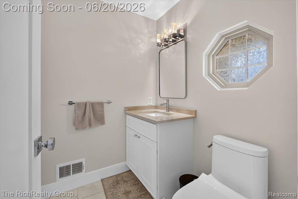 47185 Scarlet Drive S, Novi, MI — Photo 39