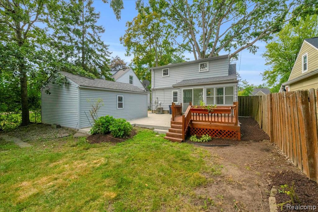 828 N Gainsborough Avenue, Royal Oak, MI 48067 — Photo 32